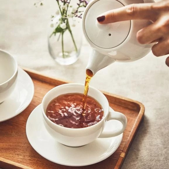 Tekopp & underlag i porselen