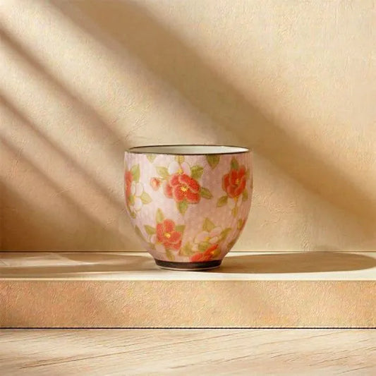 Camellia Kopp i Steintøy av Hr. Sabashi